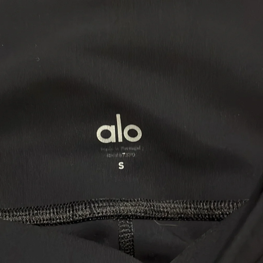 Alo Yoga High‎ Waisted Ripped Warrior Black Leggings Small